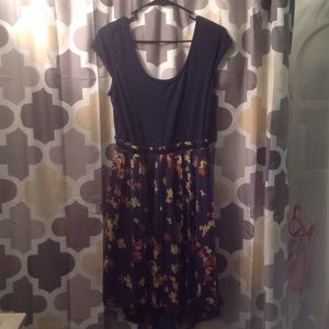 Gorgeous 4 season Dress!