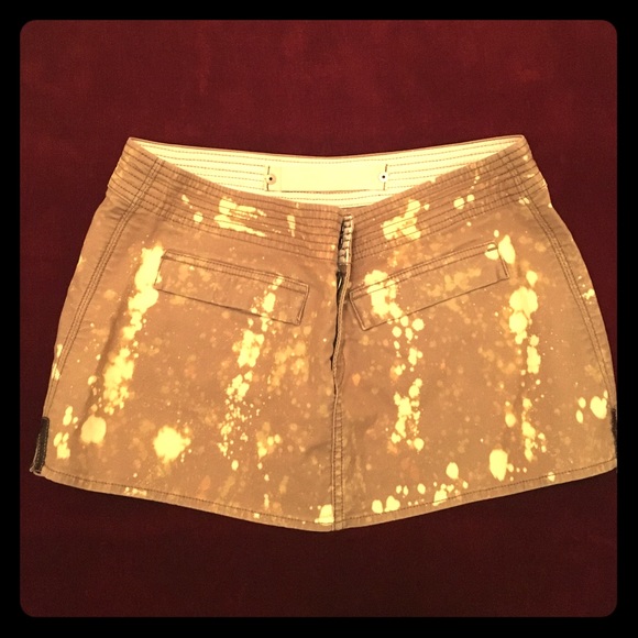 Ruehl mini skirt