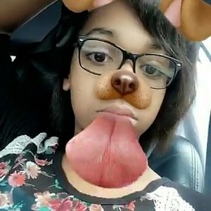 Meet your Posher, Denasia