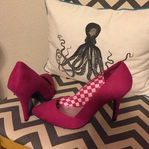 Pink heels Christian Siriano