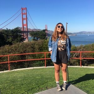 Meet your Posher, Angie