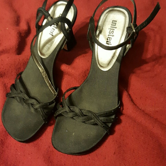 Heels - Picture 2 of 3