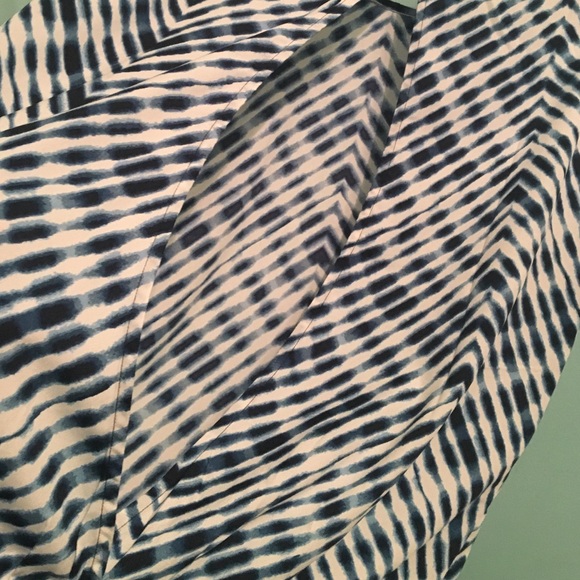 Banana Republic Blouse - Picture 3 of 4