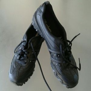 new black skechers