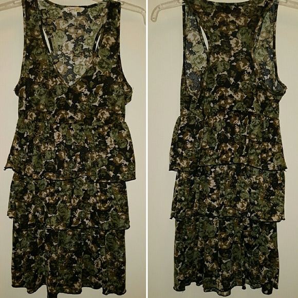 Speechless camo peplum ruffled dress, sz S