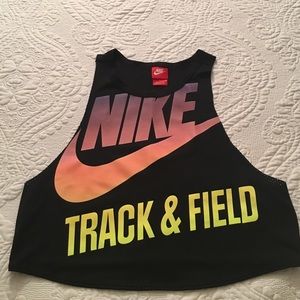 Nike cropped tank