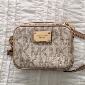 Michael Kors Crossbody Bag