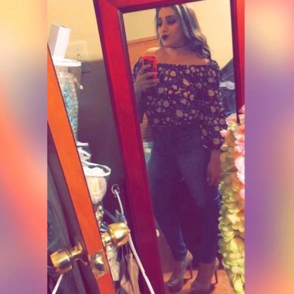 Meet your Posher, Ivana