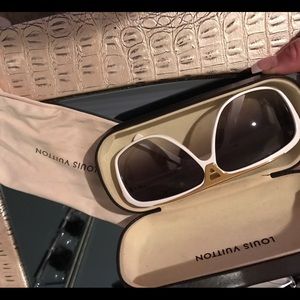 SOLD Authentic Louis Vuitton evidence sunglasses