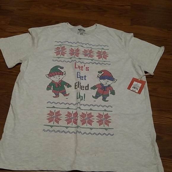 Markdown  ***Cute Christmas Tee *** NWT***