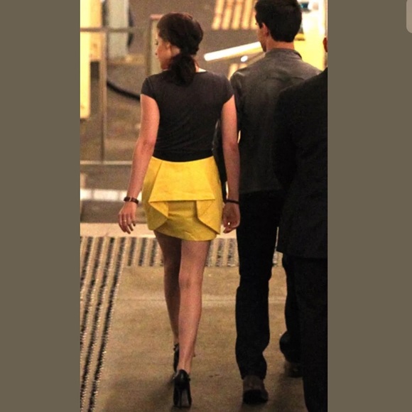 Jenni Kayne Bustle Skirt Seen On Kristen Stewart