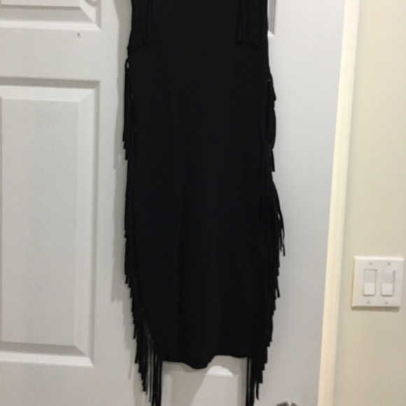 Little black fringe dress.  XS ✨worn once✨ - Picture 4 of 4