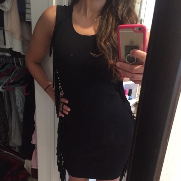 Little black fringe dress.  XS ✨worn once✨ - Picture 3 of 4