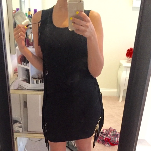 Little black fringe dress.  XS ✨worn once✨ - Picture 2 of 4