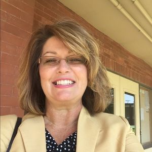 Meet your Posher, Gina