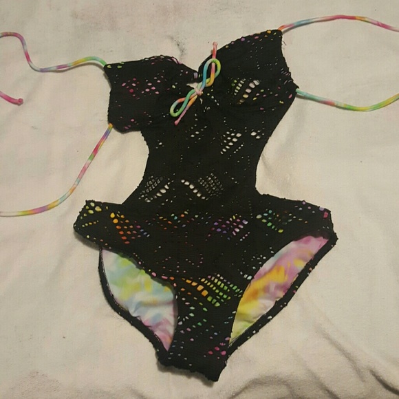 Bathing suit