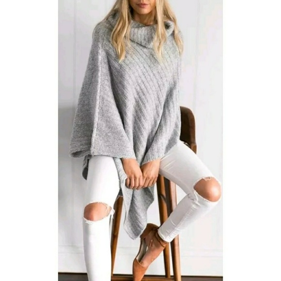 HP ||⭐Luxe Grey Oversized Sweater Cape Poncho - Picture 7 of 8