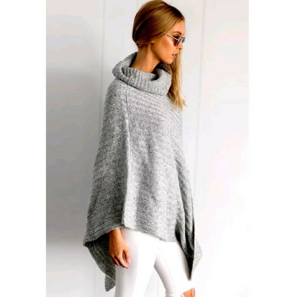 HP ||⭐Luxe Grey Oversized Sweater Cape Poncho - Picture 3 of 8