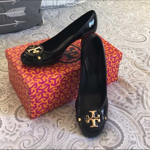 Tory Burch "Aaden" Pump