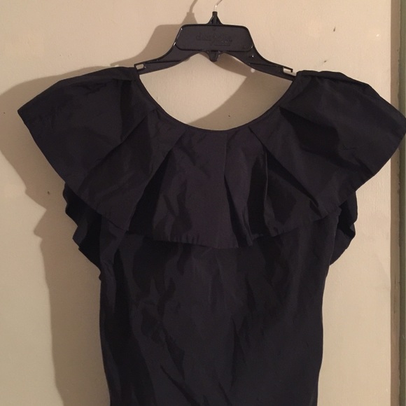 TOP OF THE CLASS RUFFLE - Picture 2 of 3