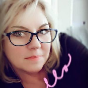 Meet your Posher, Robyn