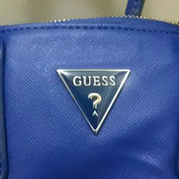 Guess Purse - Picture 2 of 4