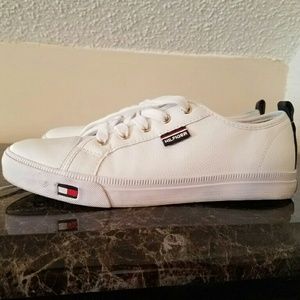 White Tommy Hilfiger sneakers