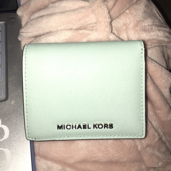 Michael kors wallet