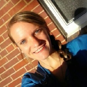 Meet your Posher, Stacy