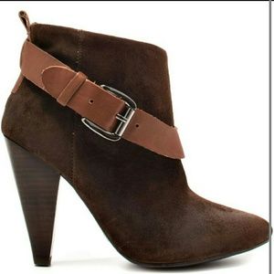 Guess Carolyn Brown Suede Boots 8.5M