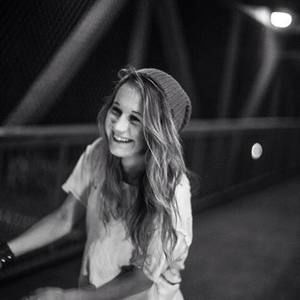 Meet your Posher, Katelyn