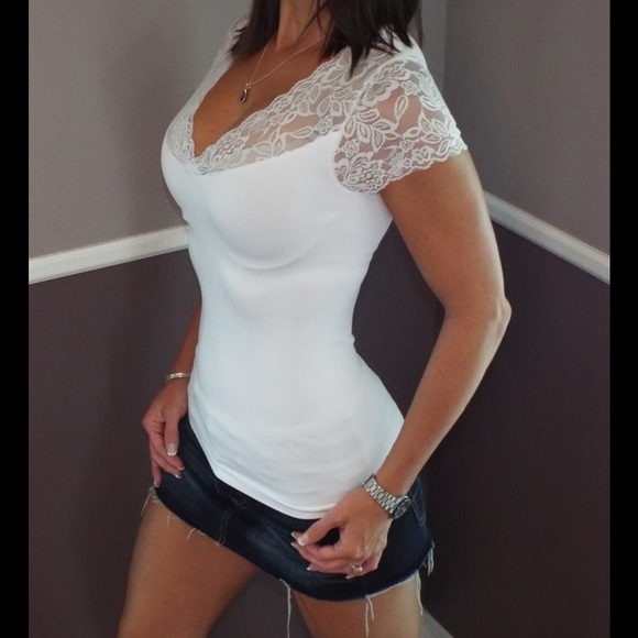 Lace Scallop Ribbed Dressy Top White 3715 - Picture 2 of 3