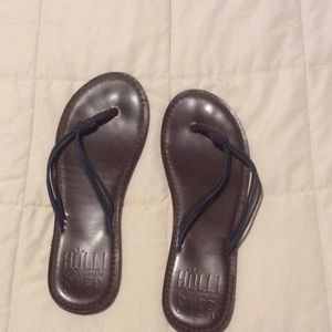 Hollister flip flops
