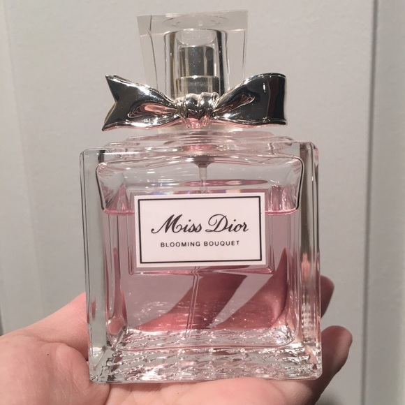 DIOR PERFUME