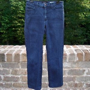 Not Your Daughter's Jeans (NYDJ) - Size 6