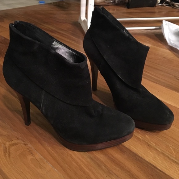 Black suede Steve Madden booties