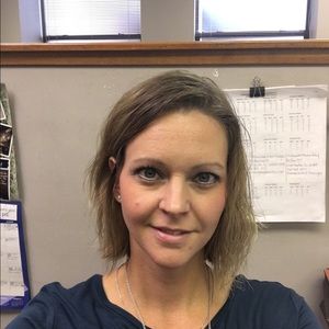 Meet your Posher, Karrie