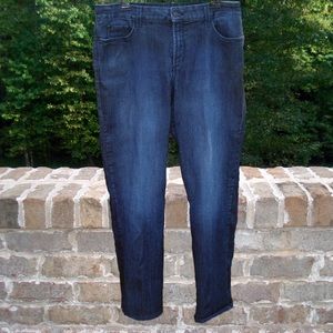 Not Your Daughter's Jeans (NYDJ) - Size 16