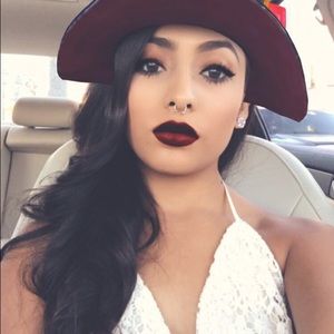 Meet your Posher, Jenny