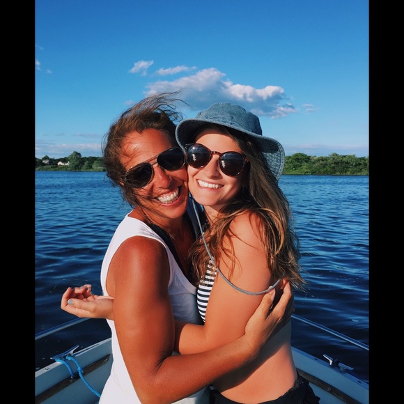 Meet your Posher, Dana - Picture 1 of 1