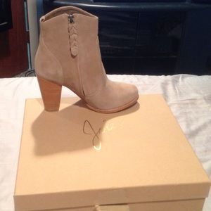 Joie booties