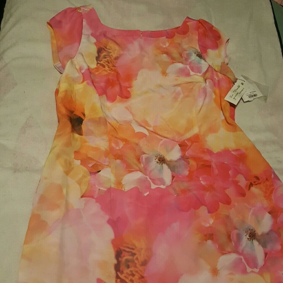 Floral print dress
