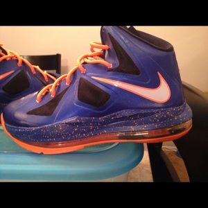 Lebron 10   size 4.5Y ❗️REDUCED❗️