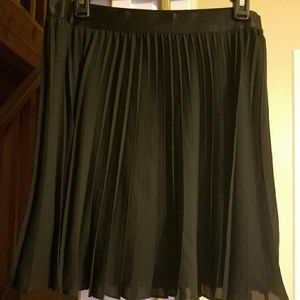 Express Black Pleated Skirt