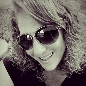 Meet your Posher, Lesley