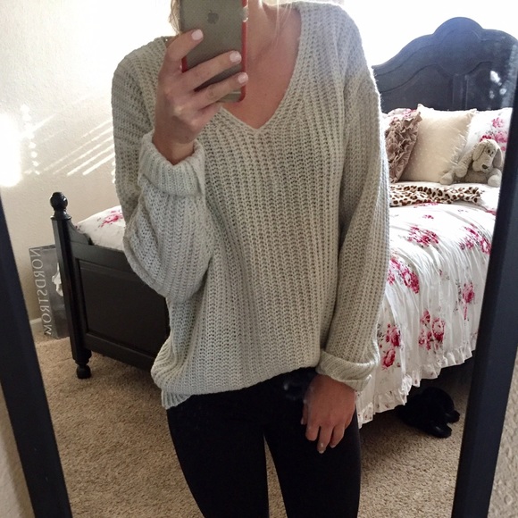 Cameron v-neck