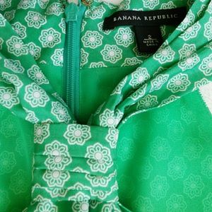 Banana Republic blouse - size 2