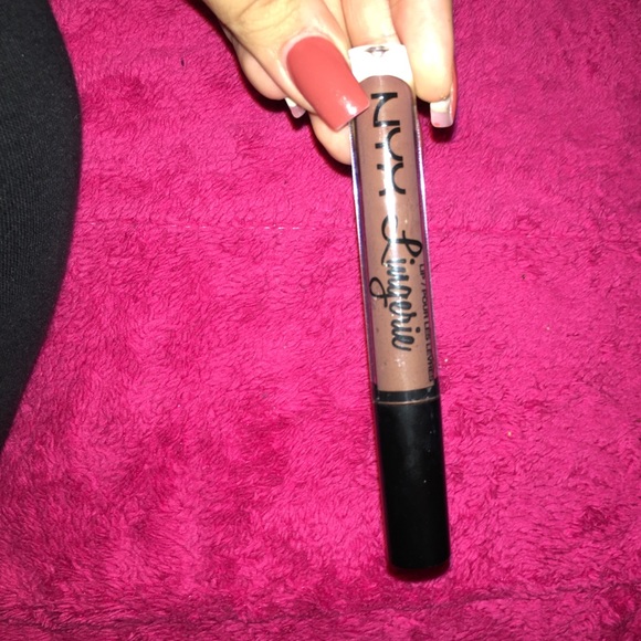 NYX lingerie lippie
