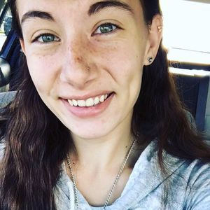 Meet your Posher, Alexis