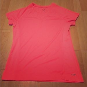 Champion DryFit Tee in perfect condition